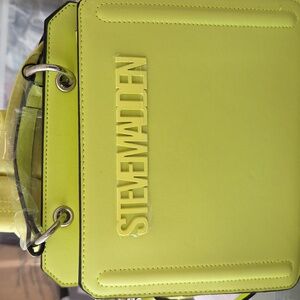 Steve Madden Beverlyn Lemon Bag with Crossbody strap Gift set